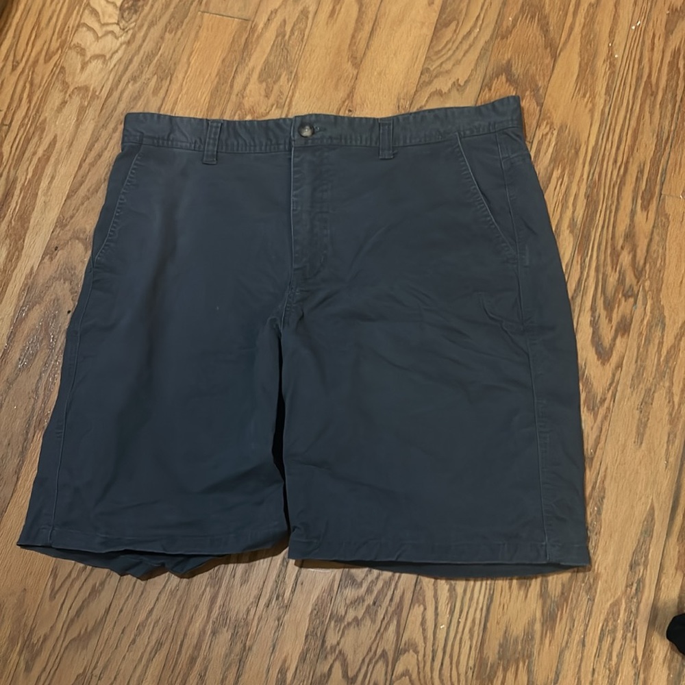 North River Authentic Outdoor Men’s Gray Flat Front Shorts 36 x 10